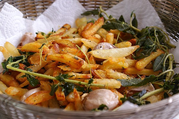 Картофель-фри по-тоскански с ароматными травами